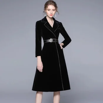 Женствена рокля-тренч от черно кадифе и средна на дължина, есенно-зимна костюм с яка-часова, дебнещ трапециевидное рокля