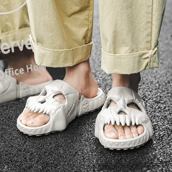 Модерен мъжки чехли за улицата, корейската версия тапочек, мъжки тенденция сандали за дома и улицата, мъжки плажни джапанки