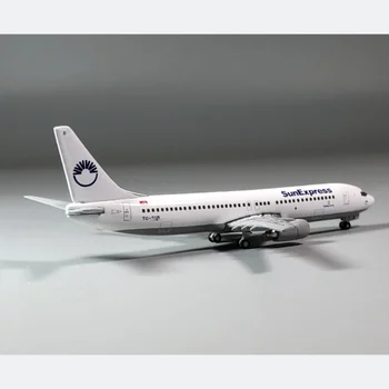 Монолитен под налягане симулация модел на самолета на Turkish Airlines 737 TC-SUB скалата на 1/500, за събиране на детски играчки, украса на подарък