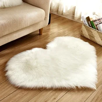 Плюшено килим във формата на сърце 30 * 40 см, праскова сърце, плюшен възглавници, украса за дивана във формата на сърце, подложка за пода